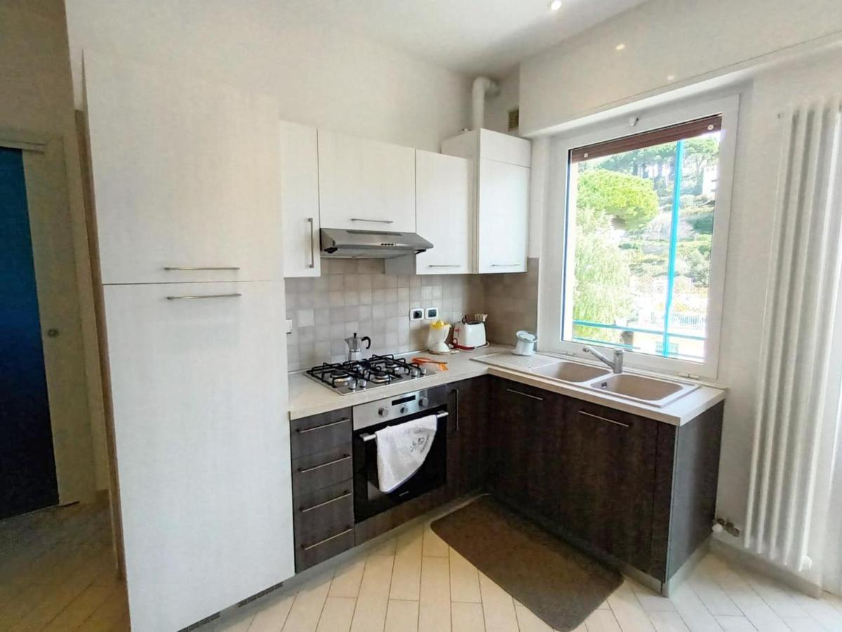 Appartamento Con Stupenda Vista Mare Zona Bristol Rapallo Exterior foto